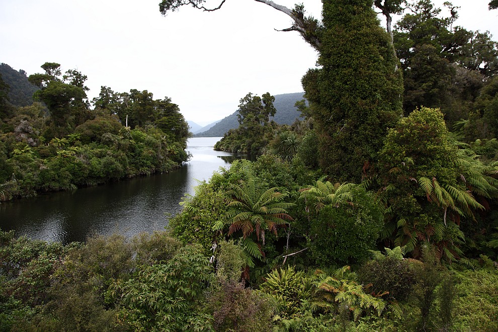 Lake Moeraki